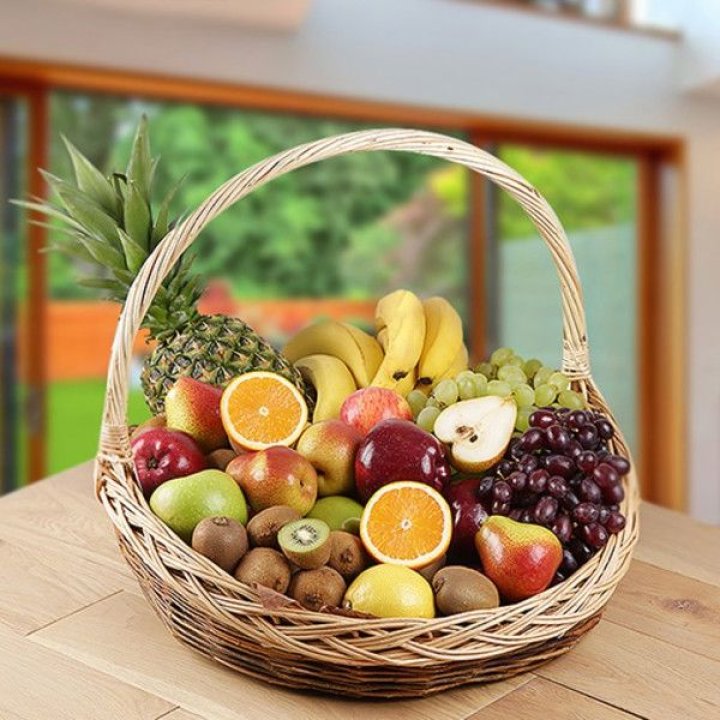 Фруктовая корзина №1 с доставкой в Каменске-Уральском