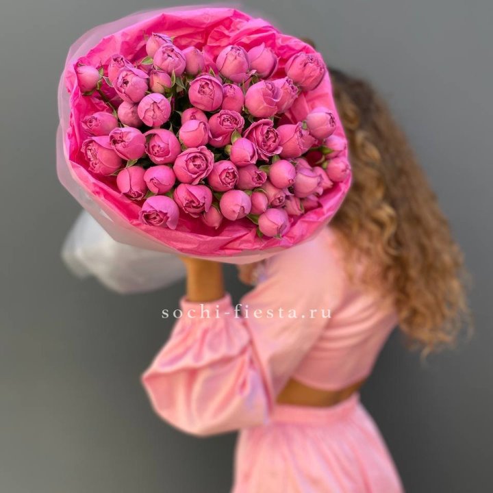Букет из пионовидных роз  в Каменске-Уральском