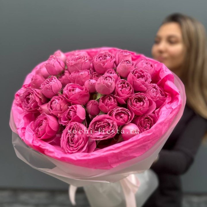 Букет из пионовидных роз  в Каменске-Уральском