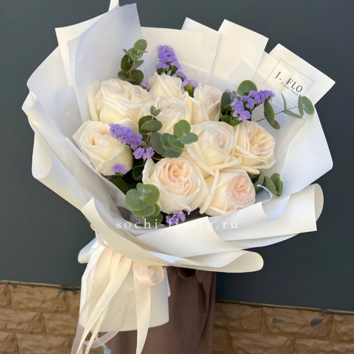 Букет из роз Вайт охара в Каменске-Уральском
